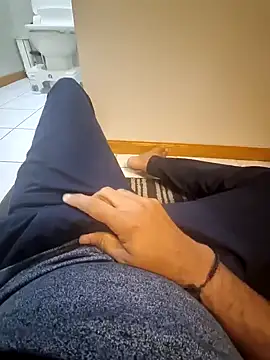 Snapshot of YourPersonall chatting on March 2025 02:51:01 PM YourPersonall online show from March 2025 02:51:01 PM