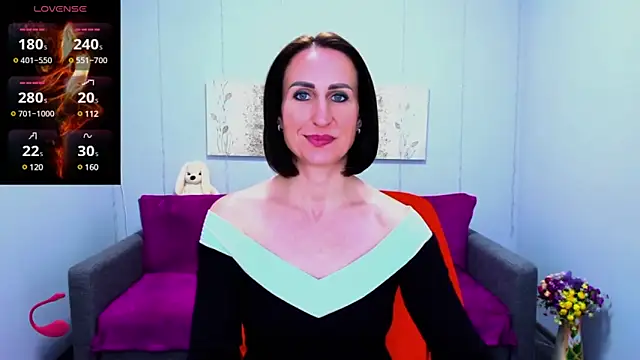 Snapshot of Nia_Smithh chatting on December 2024 04:05:02 PM Nia Smithh online show from December 2024 04:05:02 PM