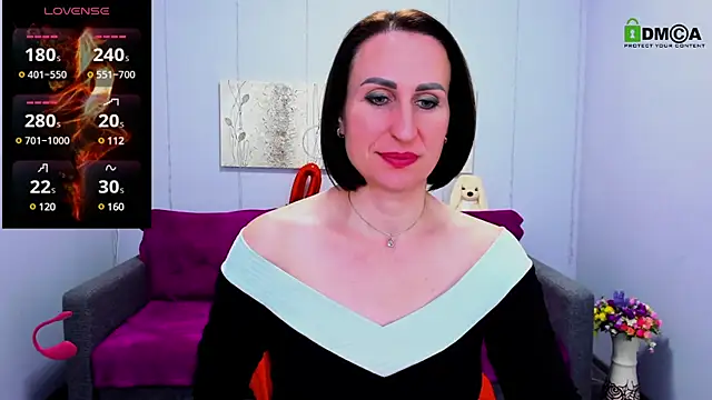 Snapshot of Nia_Smithh chatting on March 2025 06:48:01 PM Nia Smithh online show from March 2025 06:48:01 PM