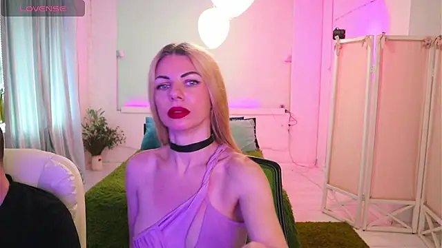 AlisaAleksandr online show from June 2026 11:01:02 AM