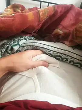 Snapshot of Ummfuss1 chatting on December 2024 02:05:02 PM Ummfuss1 online show from December 2024 02:05:02 PM