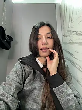  MiaQueen  online show from April 2026 10:25:02 PM