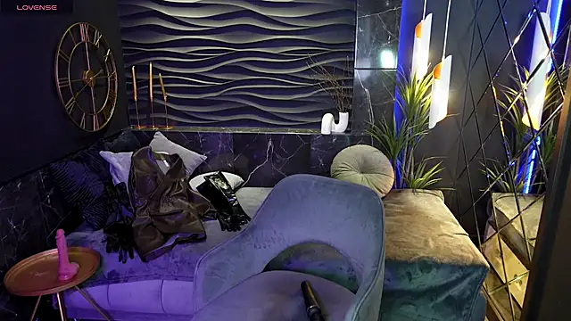 KylieMellow online show from January 2025 05:30:01 AM