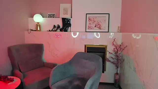 KylieMellow online show from October 2025 05:39:02 AM