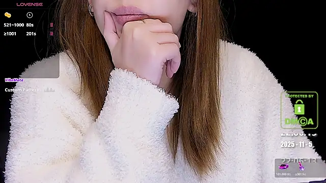 Snapshot of melia_Z chatting on November 2025 02:06:01 PM melia Z online show from November 2025 02:06:01 PM