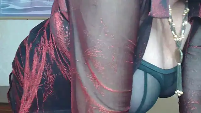 Snapshot of Milf4love50 chatting on November 2025 01:32:01 PM Milf4love50 online show from November 2025 01:32:01 PM