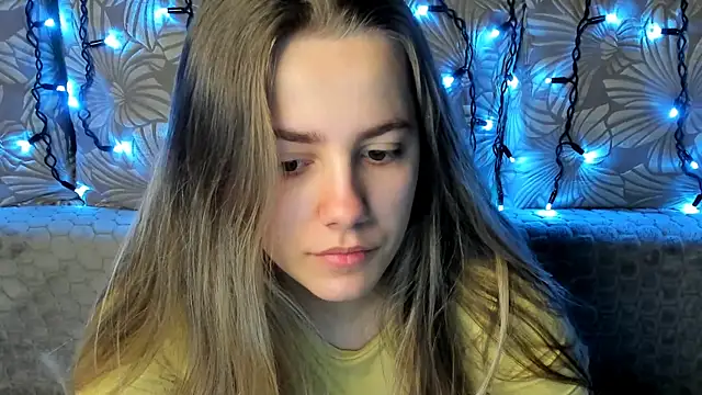 MaggieCake online show from February 2026 04:09:02 AM