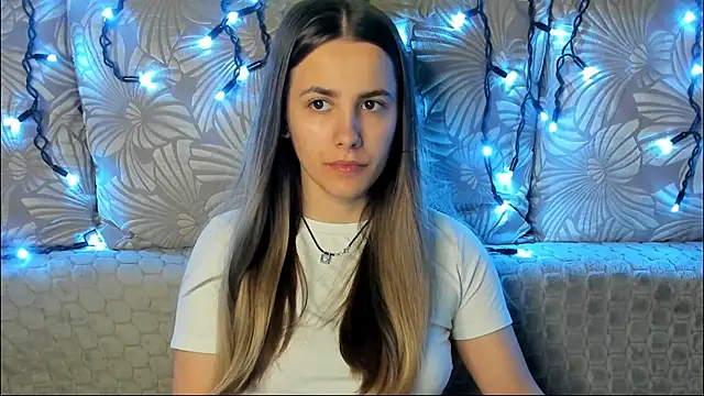 Snapshot of MaggieCake chatting on May 2026 12:39:01 AM MaggieCake online show from May 2026 12:39:01 AM
