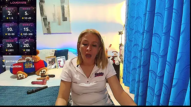 Snapshot of Naty_Stone chatting on December 2024 12:02:01 AM Naty Stone online show from December 2024 12:02:01 AM