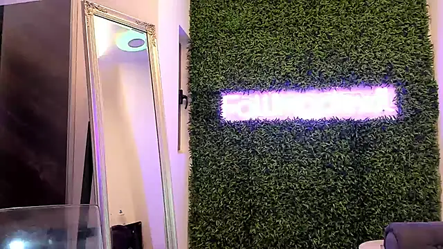 realhotfallingdevil online show from December 2024 05:31:01 AM