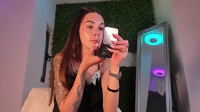 realhotfallingdevil online show from June 2026 06:05:02 AM