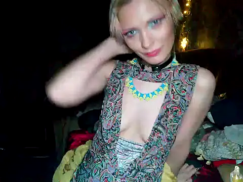 Snapshot of WildMissNiks chatting on December 2024 01:45:02 PM WildMissNiks online show from December 2024 01:45:02 PM