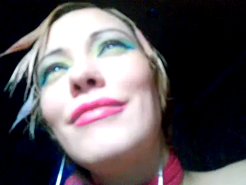 Snapshot of WildMissNiks chatting on December 2024 02:45:01 PM WildMissNiks online show from December 2024 02:45:01 PM