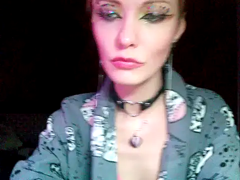 Snapshot of WildMissNiks chatting on January 2025 04:42:01 PM WildMissNiks online show from January 2025 04:42:01 PM