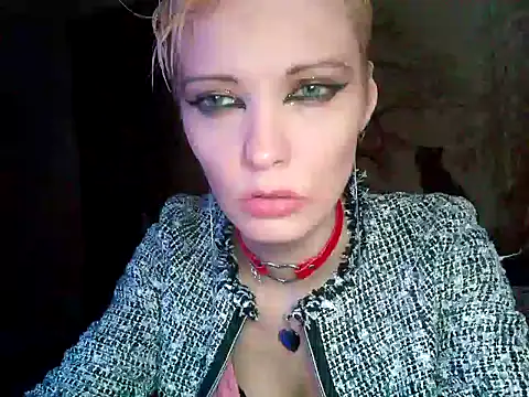 Snapshot of WildMissNiks chatting on January 2025 01:49:01 PM WildMissNiks online show from January 2025 01:49:01 PM