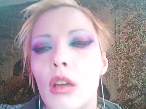 Snapshot of WildMissNiks chatting on February 2025 11:21:01 AM WildMissNiks online show from February 2025 11:21:01 AM