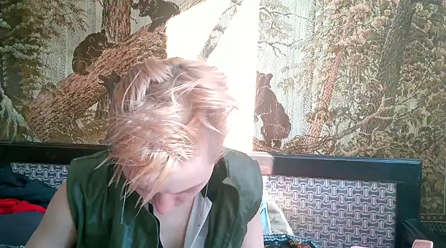 Snapshot of WildMissNiks chatting on February 2025 07:43:01 AM WildMissNiks online show from February 2025 07:43:01 AM