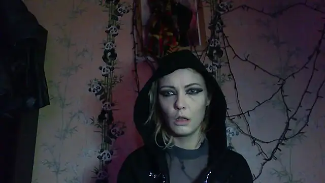 Snapshot of WildMissNiks chatting on February 2026 09:00:02 AM WildMissNiks online show from February 2026 09:00:02 AM