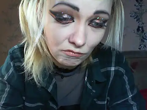 WildMissNiks online show from May 2026 06:41:01 AM