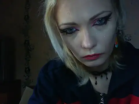 WildMissNiks online show from May 2026 07:03:02 AM