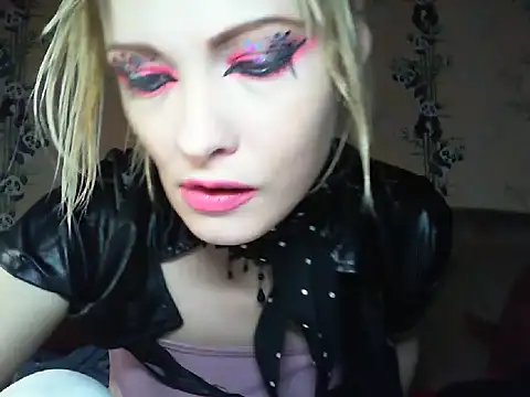 WildMissNiks online show from June 2026 08:28:01 AM
