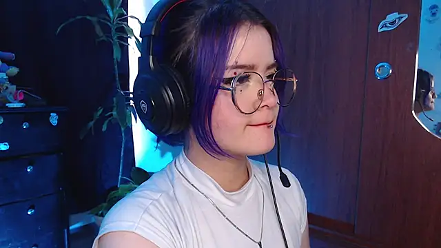 Raventh  online show from October 2025 09:44:02 PM