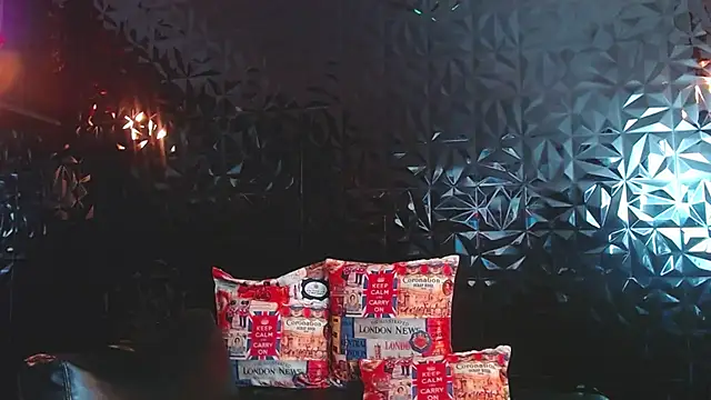 Snapshot of PINK__LOLA1 chatting on December 2024 05:04:01 AM PINK LOLA1 online show from December 2024 05:04:01 AM