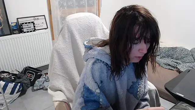 Snapshot of missthon0 chatting on September 2025 09:25:02 AM missthon0 online show from September 2025 09:25:02 AM