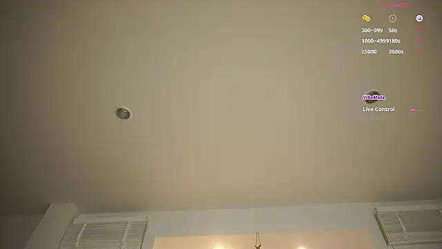 Snapshot of Amylittlestar chatting on March 2026 11:33:01 PM Amylittlestar online show from March 2026 11:33:01 PM