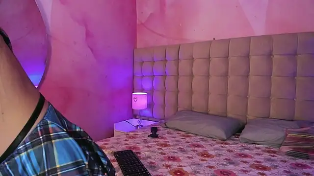 Snapshot of Mariana_sweetest chatting on March 2026 09:49:02 PM Mariana sweetest online show from March 2026 09:49:02 PM