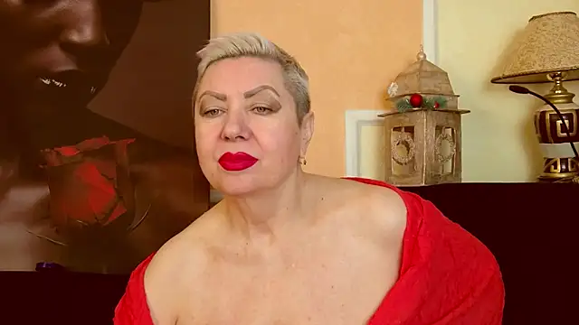 LadyPosh online show from December 2025 11:05:01 AM