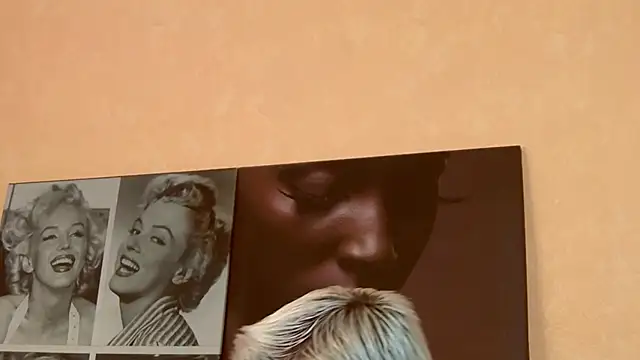 Snapshot of LadyPosh chatting on February 2026 09:11:01 PM LadyPosh online show from February 2026 09:11:01 PM