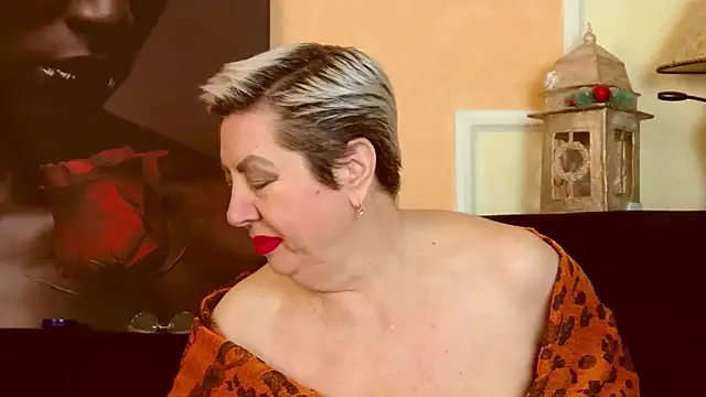 Snapshot of LadyPosh chatting on March 2026 09:53:02 PM LadyPosh online show from March 2026 09:53:02 PM