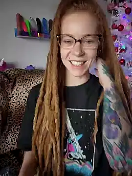 Snapshot of LucidLucy chatting on December 2024 05:01:01 PM LucidLucy online show from December 2024 05:01:01 PM