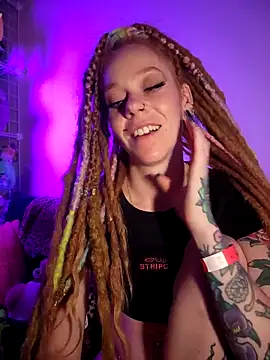 Snapshot of LucidLucy chatting on October 2025 06:34:01 AM LucidLucy online show from October 2025 06:34:01 AM