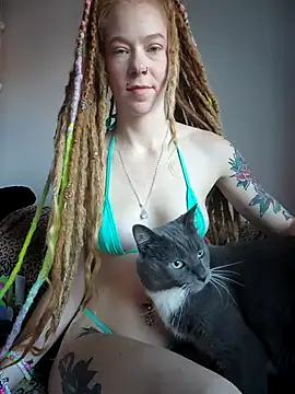 Snapshot of LucidLucy chatting on October 2025 12:25:01 PM LucidLucy online show from October 2025 12:25:01 PM