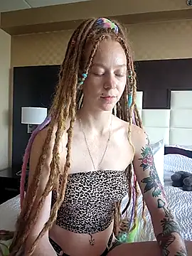 LucidLucy online show from June 2026 02:56:02 PM