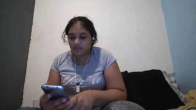 Indianbloom- online show from October 2025 03:00:02 PM