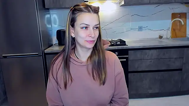 Snapshot of AlexiaDarren chatting on February 2025 11:41:02 PM AlexiaDarren online show from February 2025 11:41:02 PM
