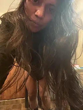 Snapshot of DarlingJenny22 chatting on January 2026 06:33:02 PM DarlingJenny22 online show from January 2026 06:33:02 PM