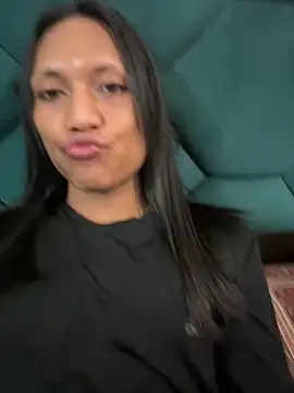 Snapshot of DarlingJenny22 chatting on April 2026 07:33:02 PM DarlingJenny22 online show from April 2026 07:33:02 PM