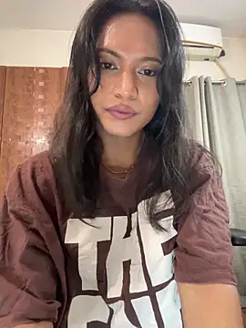 DarlingJenny22 online show from May 2026 03:31:02 PM
