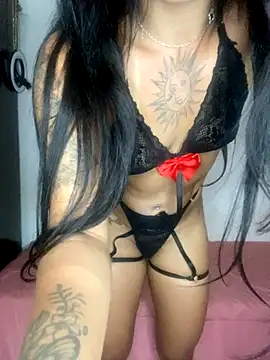 Snapshot of angellhott chatting on September 2025 01:33:01 PM angellhott online show from September 2025 01:33:01 PM