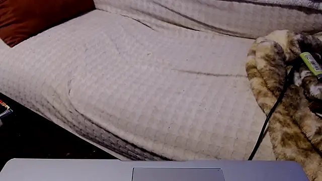 Snapshot of justinewe69 chatting on December 2025 03:54:02 PM justinewe69 online show from December 2025 03:54:02 PM