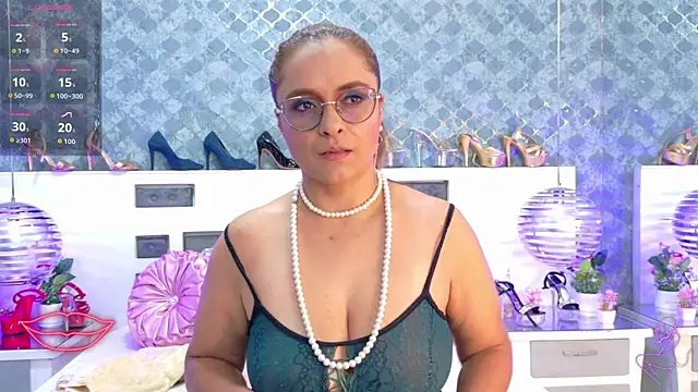 MarilynVega1 online show from September 2025 08:46:01 PM