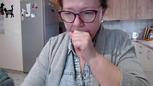 Adelewildx online show from February 2025 10:29:02 AM