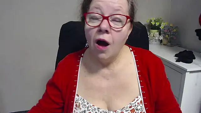 Adelewildx online show from February 2025 04:16:02 AM