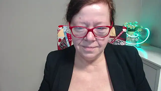 Adelewildx online show from March 2025 04:30:02 AM