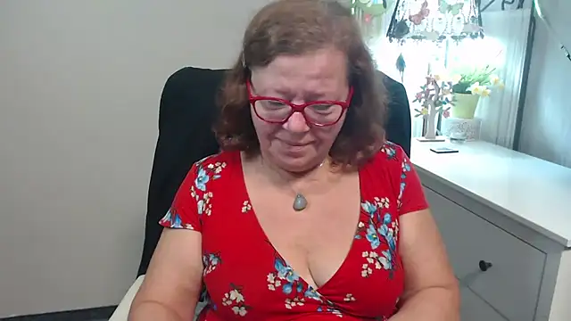 Adelewildx online show from September 2025 02:44:01 AM