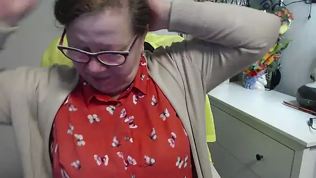 Snapshot of Adelewildx chatting on March 2026 04:51:02 AM Adelewildx online show from March 2026 04:51:02 AM